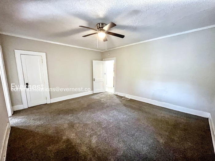 Building Photo - 2516 Duncan Ave