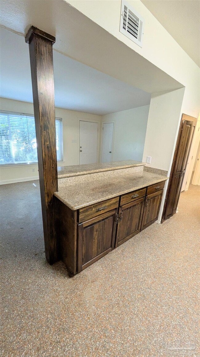 Building Photo - 2120 Curry Cir