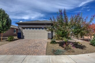 Building Photo - 3 Bedroom + a Den For Rent In Pronghorn Ra...