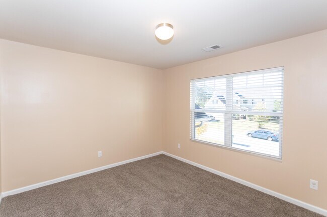 Building Photo - 4632 Southwind Rd