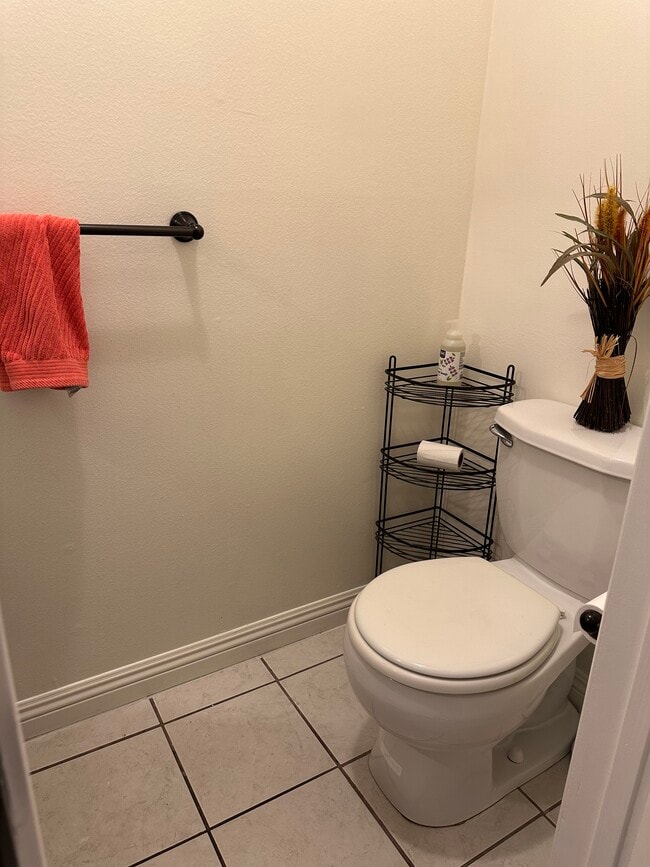 Building Photo - 4381 Ventura Canyon Ave