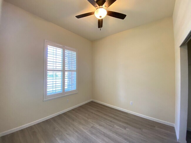 Building Photo - Beautiful Home in Stonelake Coming Soon!