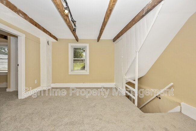 Building Photo - 106 Potomac St