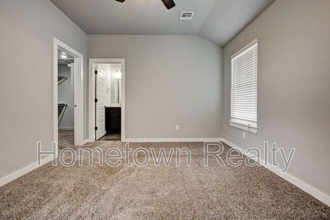 Building Photo - 8921 NW 109th Terrace