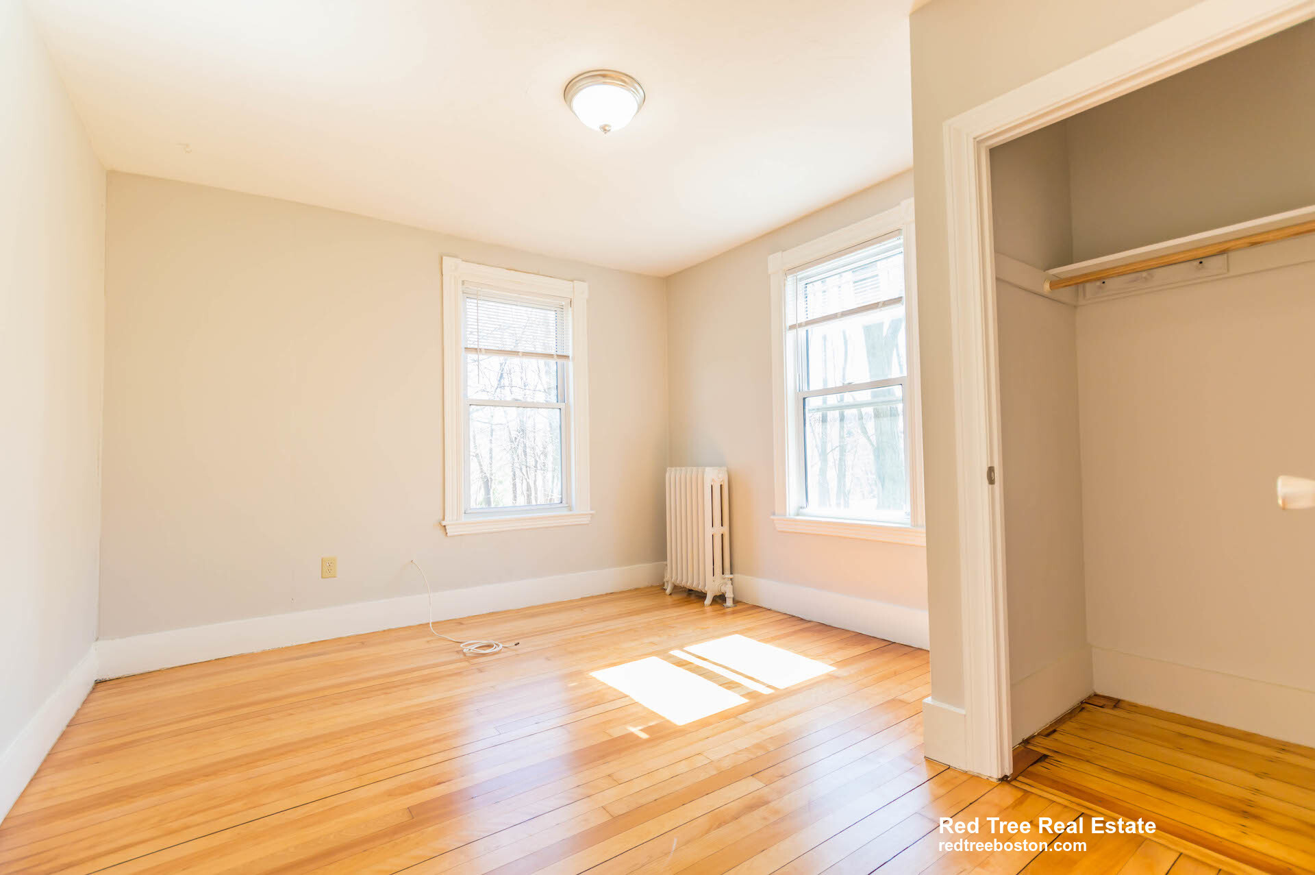 Building Photo - 120 Kenrick St