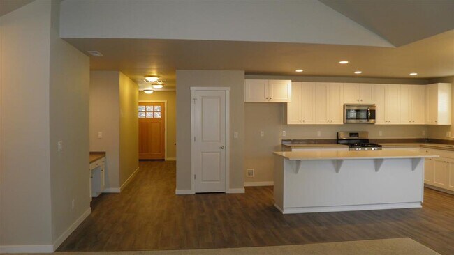 Building Photo - 20780 SE Shea Court