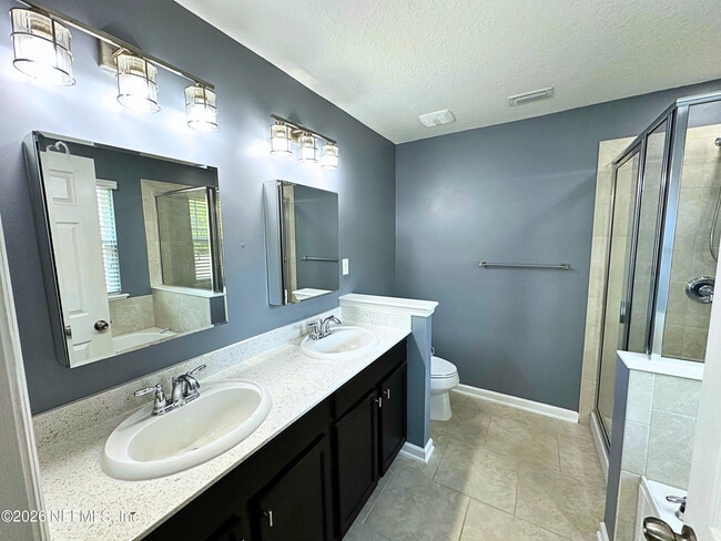 Building Photo - 7048 Rosabella Cir