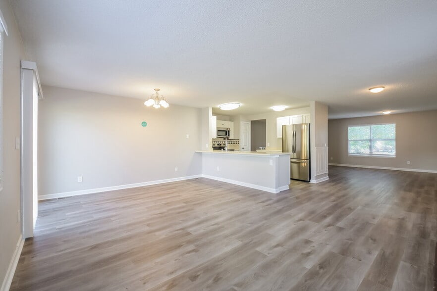 Building Photo - 4494 S Bahama Way