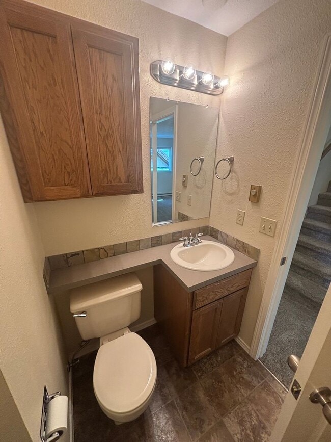 Building Photo - Beautiful Townhouse on 13th Street
