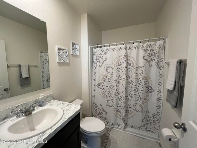 Building Photo - 976 Trinity St