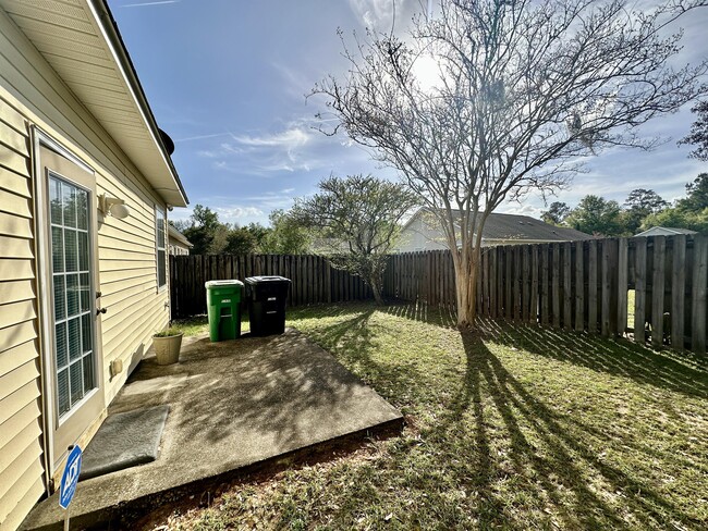 Building Photo - 907 Chase Creek Cir