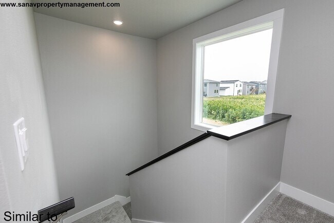 Building Photo - Experience Home Perfection in Style! Spacious 3-Bed Home Coming Up in Ankeny!
