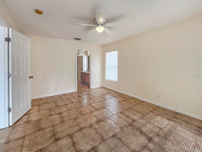 Building Photo - 3465 Tupelo Ave