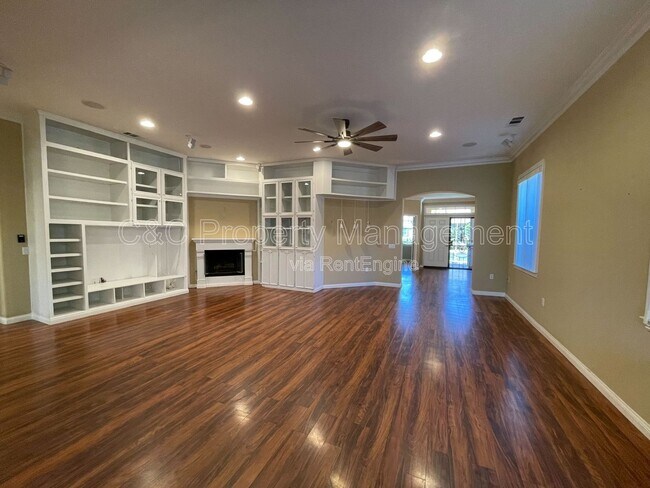 Building Photo - 392 Bjorn Ct
