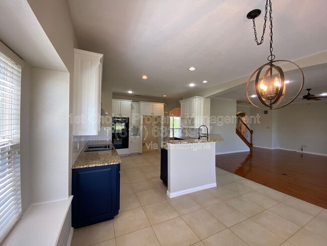 Building Photo - 112 Prairie Ridge Dr