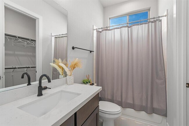 Building Photo - 264 Wellborn Rd