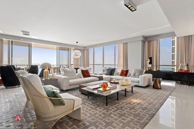 Primary Photo - 17749 Collins Ave