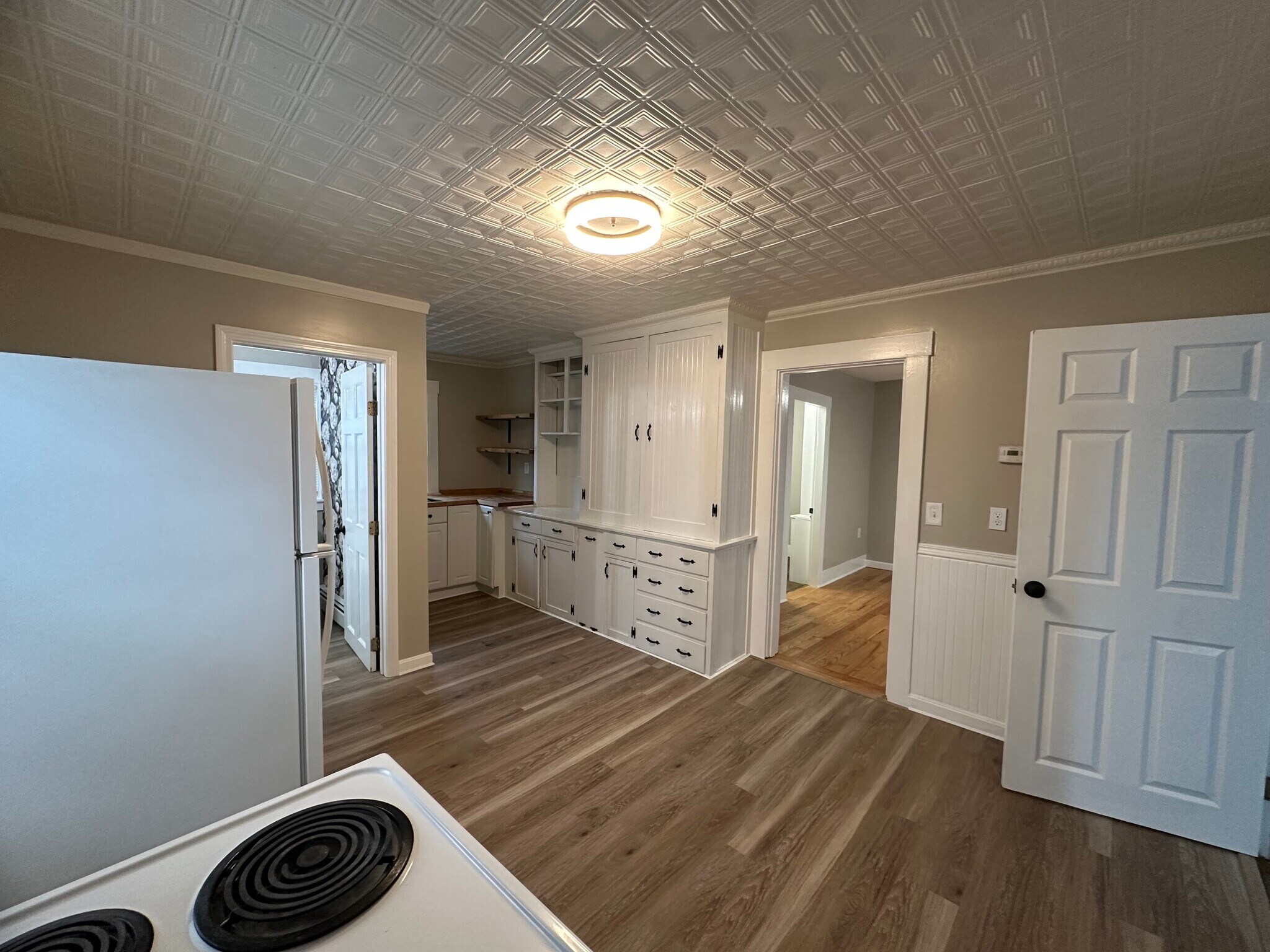 Building Photo - 17 Central St