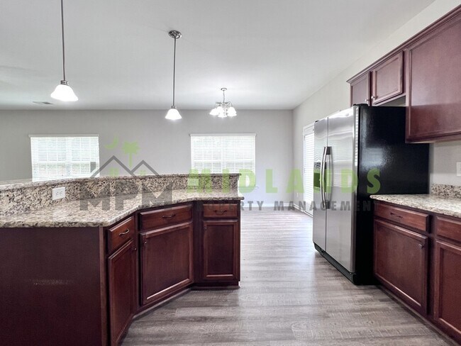 Building Photo - 112 Saluda Springs Ct