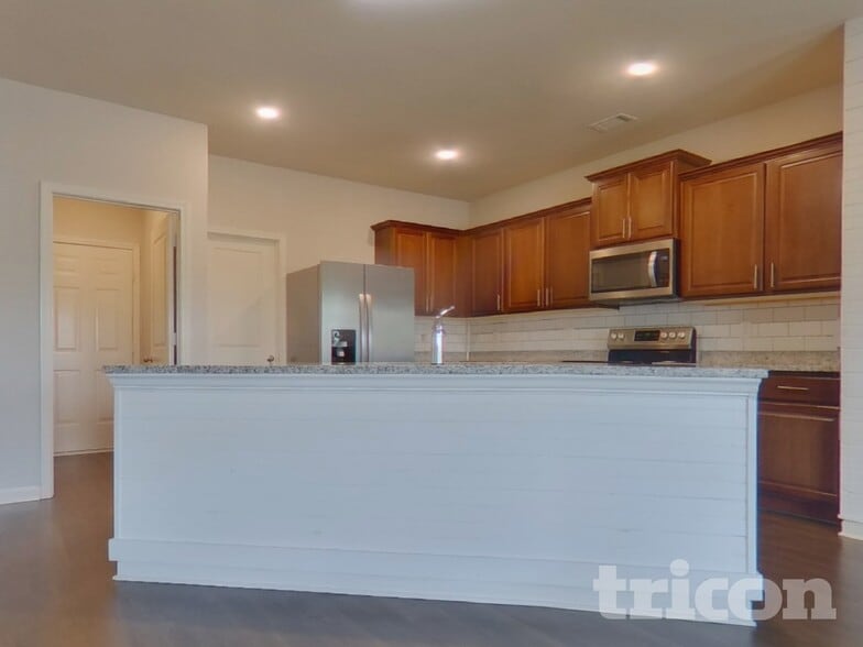 Building Photo - 116 Cypress Point