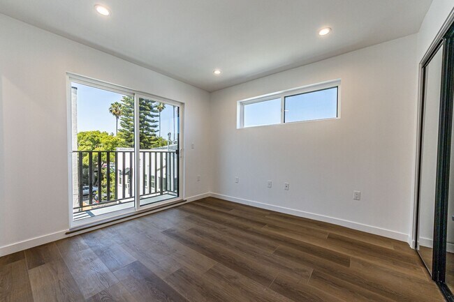 Building Photo - 5506 Barton Ave