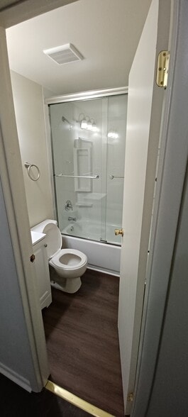 Building Photo - 604 Bigelow St