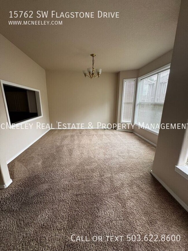 Building Photo - 15762 SW Flagstone Dr