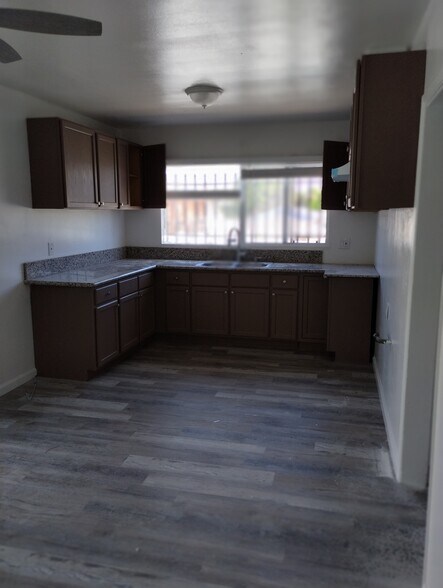 Spacious Kitchen - 531 Warren Ln