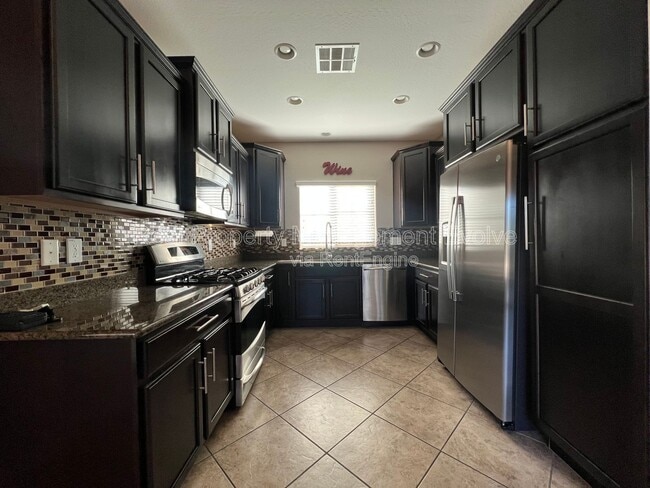 Building Photo - 21160 N 36th Pl