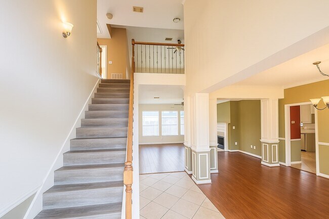 Building Photo - 6218 Paddle Wheel Dr