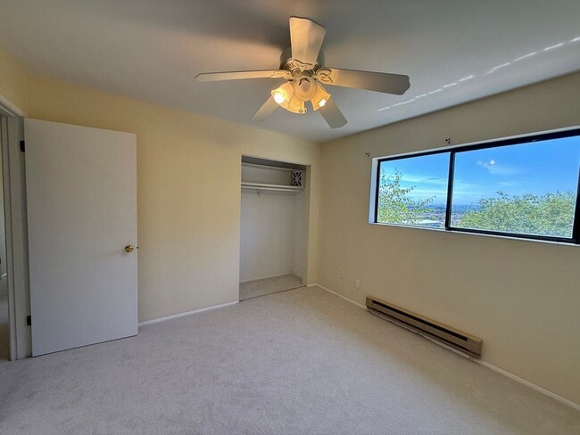 Building Photo - Holly Terrace Condominiums - Magnolia