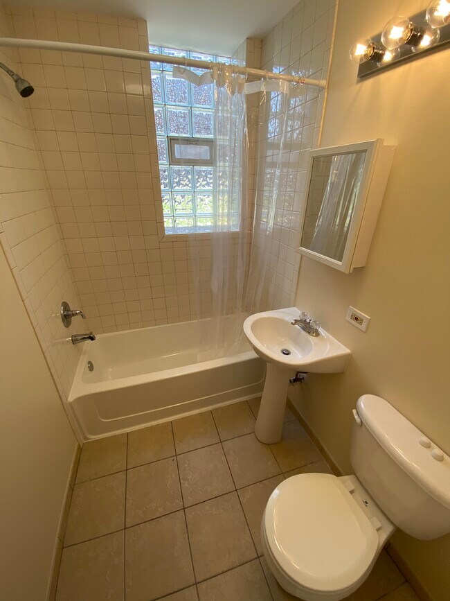 Building Photo - 6711 19th St