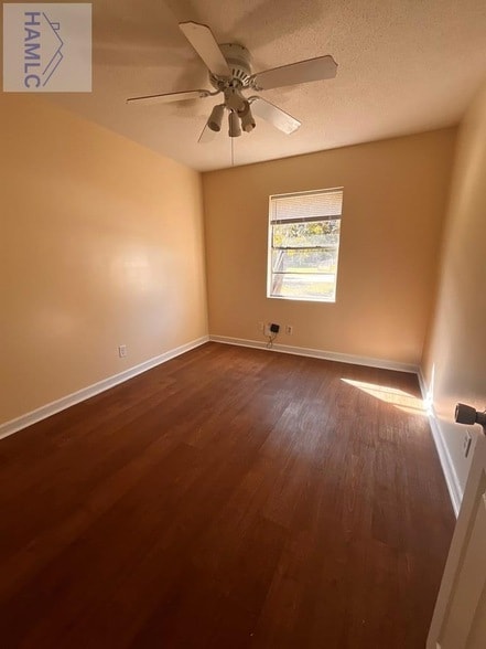 Building Photo - 928 Greenbriar Trial