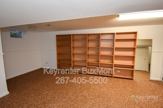 Building Photo - 5 Sandy Ridge Dr