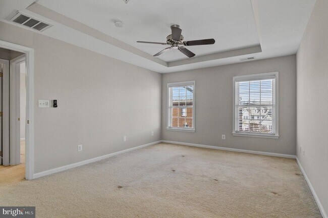 Building Photo - 4619 Hummingbird Ln