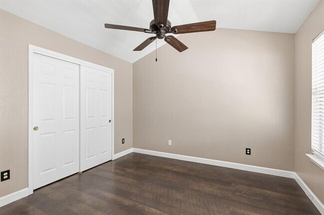 Building Photo - 115 Teasley