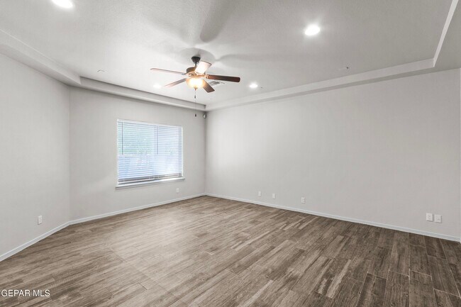 Building Photo - 12352 Stansbury Dr