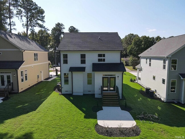 Building Photo - Room in House on Edgerton Dr