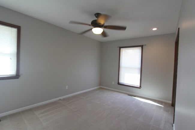 Building Photo - 2208 NW 11th St