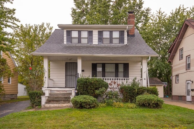 Building Photo - 3 Bedroom/2 bath Single House!! Euclid!!!