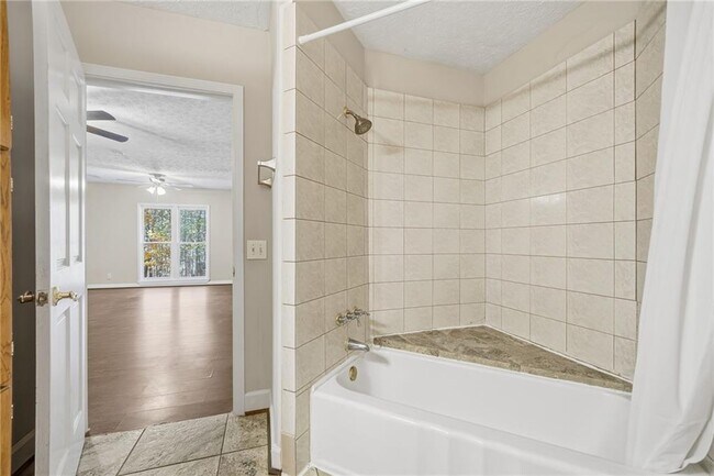 Building Photo - 3890 Steve Tate Hwy