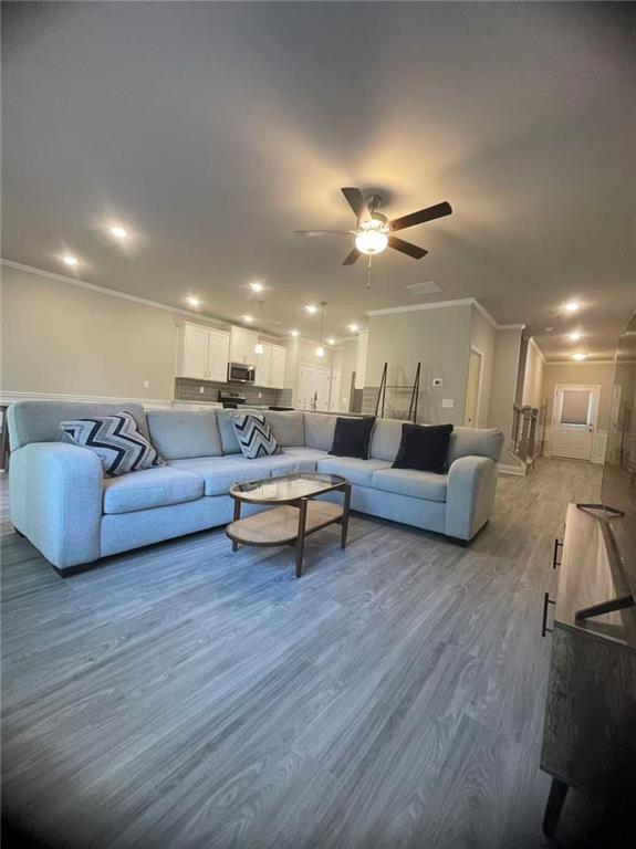 Building Photo - 1416 Fern Ridge Ln