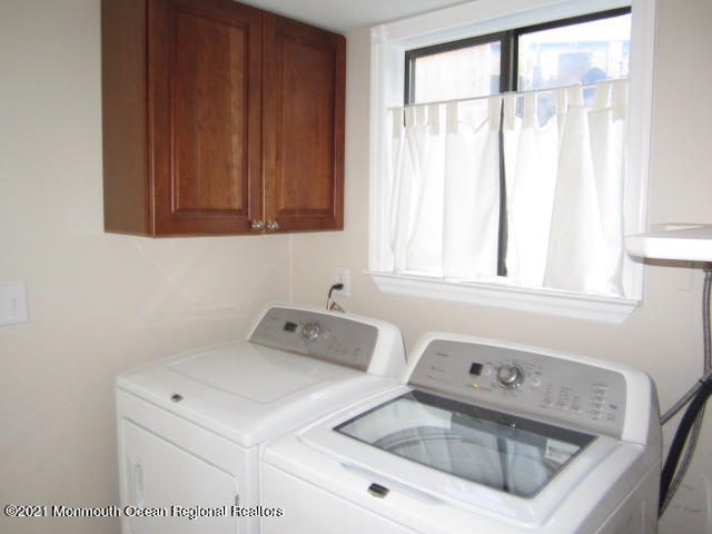 Building Photo - 101 Cotswold Cir