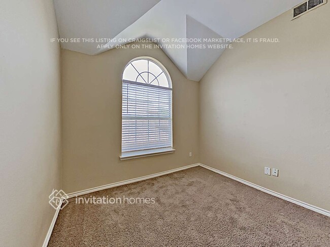 Building Photo - 1656 Churchill Ln