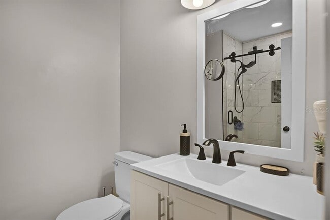 Building Photo - 889 Torchwood Dr