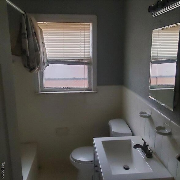 Building Photo - 19362 Sunderland Rd