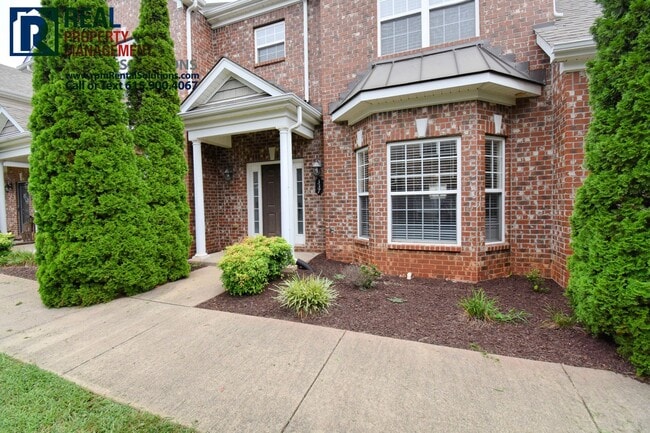 Building Photo - Large 2bd 2.5ba townhome in Murfreesboro! ...
