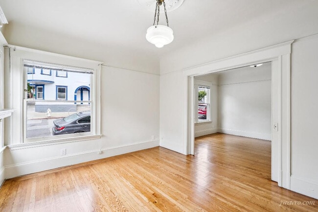 Building Photo - 848 14th St