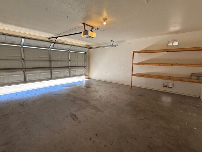 Building Photo - REMODELED 3 Bedroom 2 Bathroom EAST MESA HOME NO CARPET