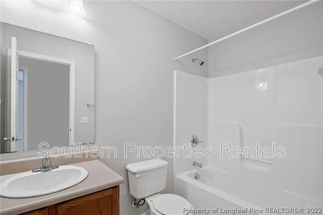Building Photo - 366 Colonial Hills Dr